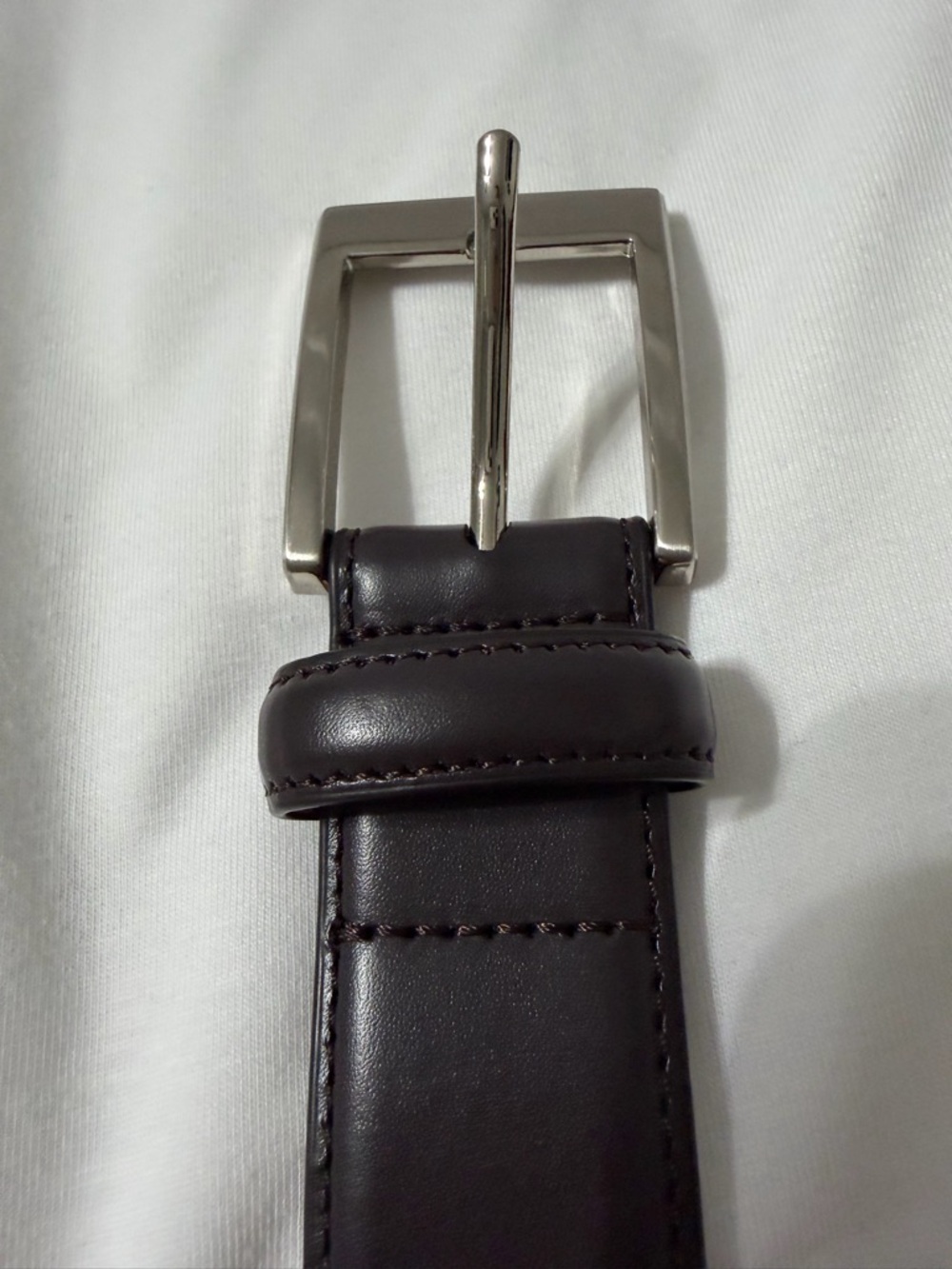 Amazon Essentials Two-Tone Faux Leather Belt in Dark Brown and Tan